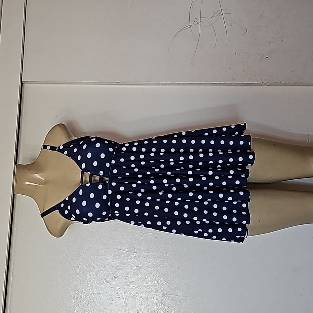 Size small Swimsuit from Finwanlo